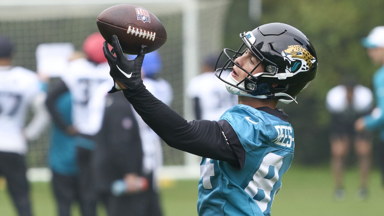 Rees-Zammit ends NFL career and returns to rugby