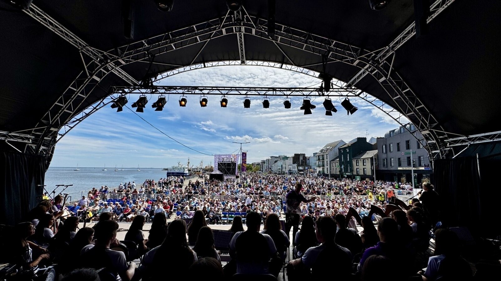 Thousands gather in Wexford for opening day of the Fleadh