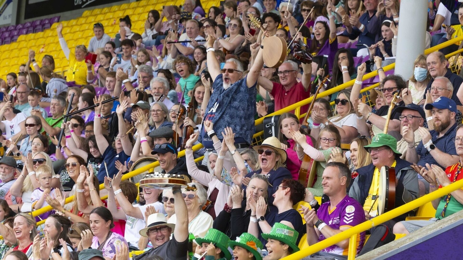 World record for biggest céilí band set at Fleadh