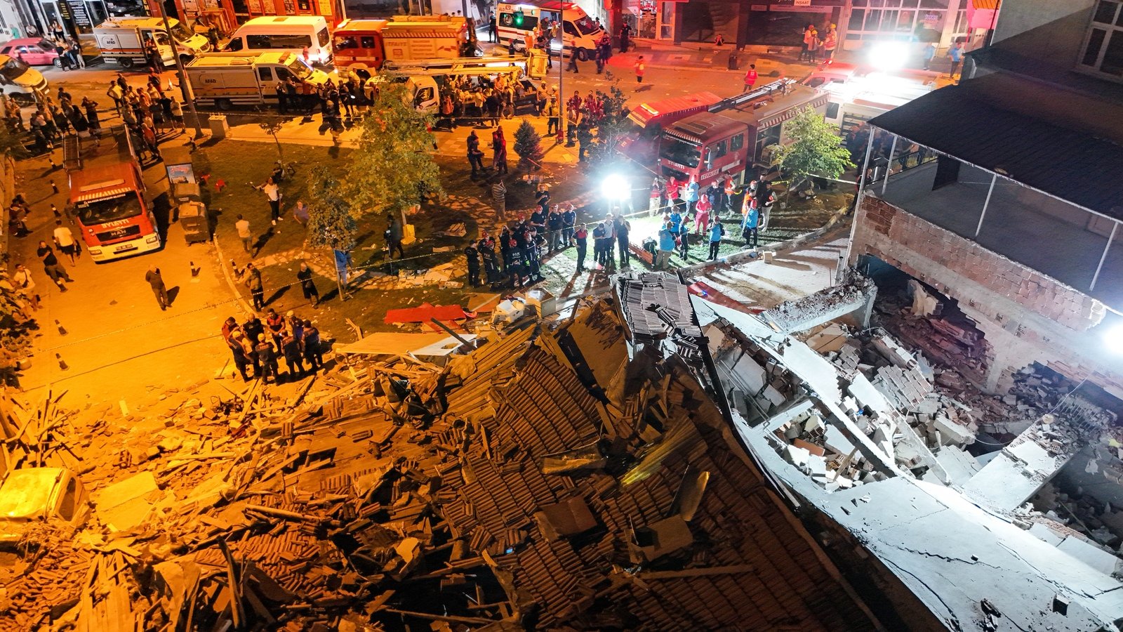 One killed, dozens injured, as quake hits western Turkey