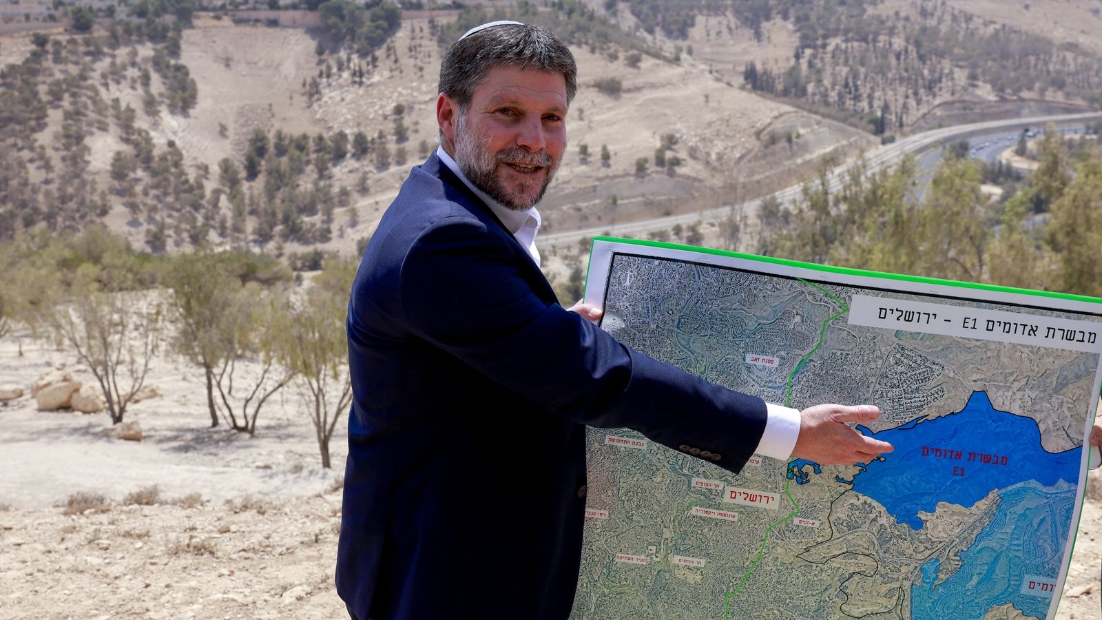 UN calls East Jerusalem settlement plan a 'war crime'