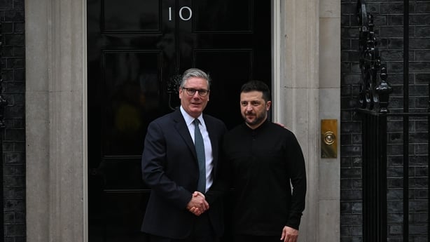 LONDON, UNITED KINGDOM - AUGUST 14: Ukrainian President Volodymyr Zelenskyy meets with British Prime Minister Keir Starmer at Downing Street in London, United Kingdom on August 14, 2025. (Photo by Rasid Necati Aslim/Anadolu via Getty Images)