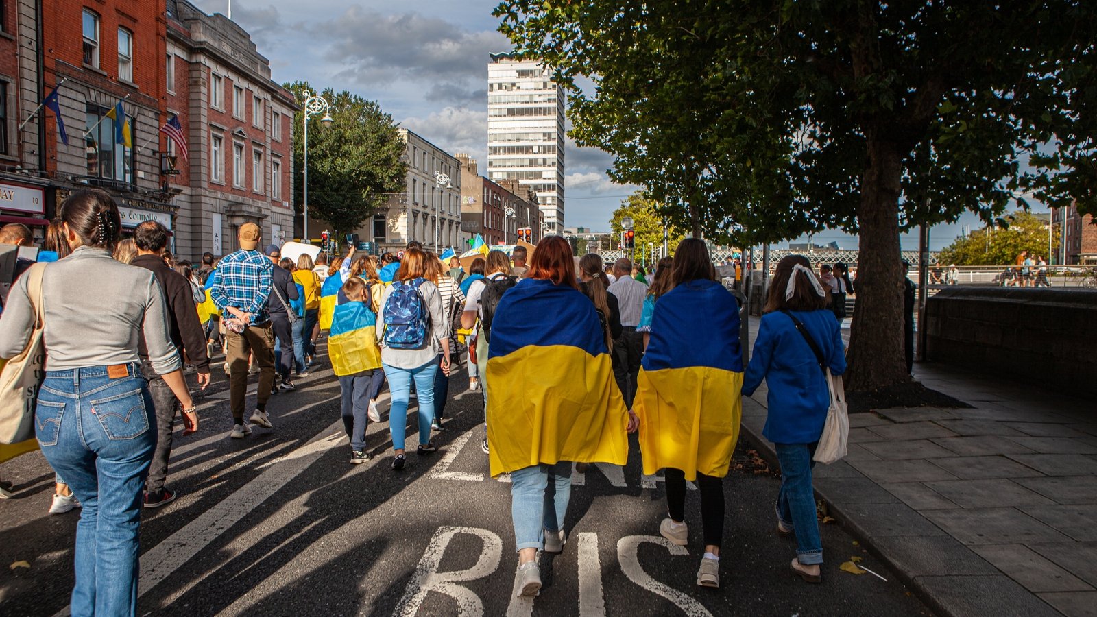 Hope and fear among Ukrainians in Ireland ahead of summit