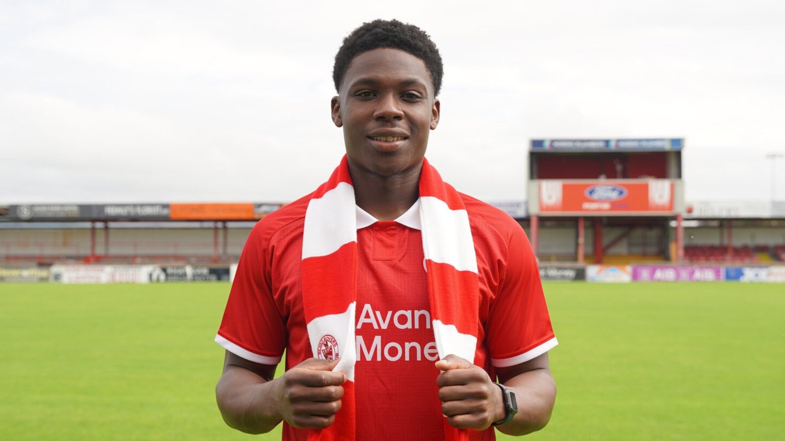 Sligo Rovers sign former Ipswich defender Agbaje