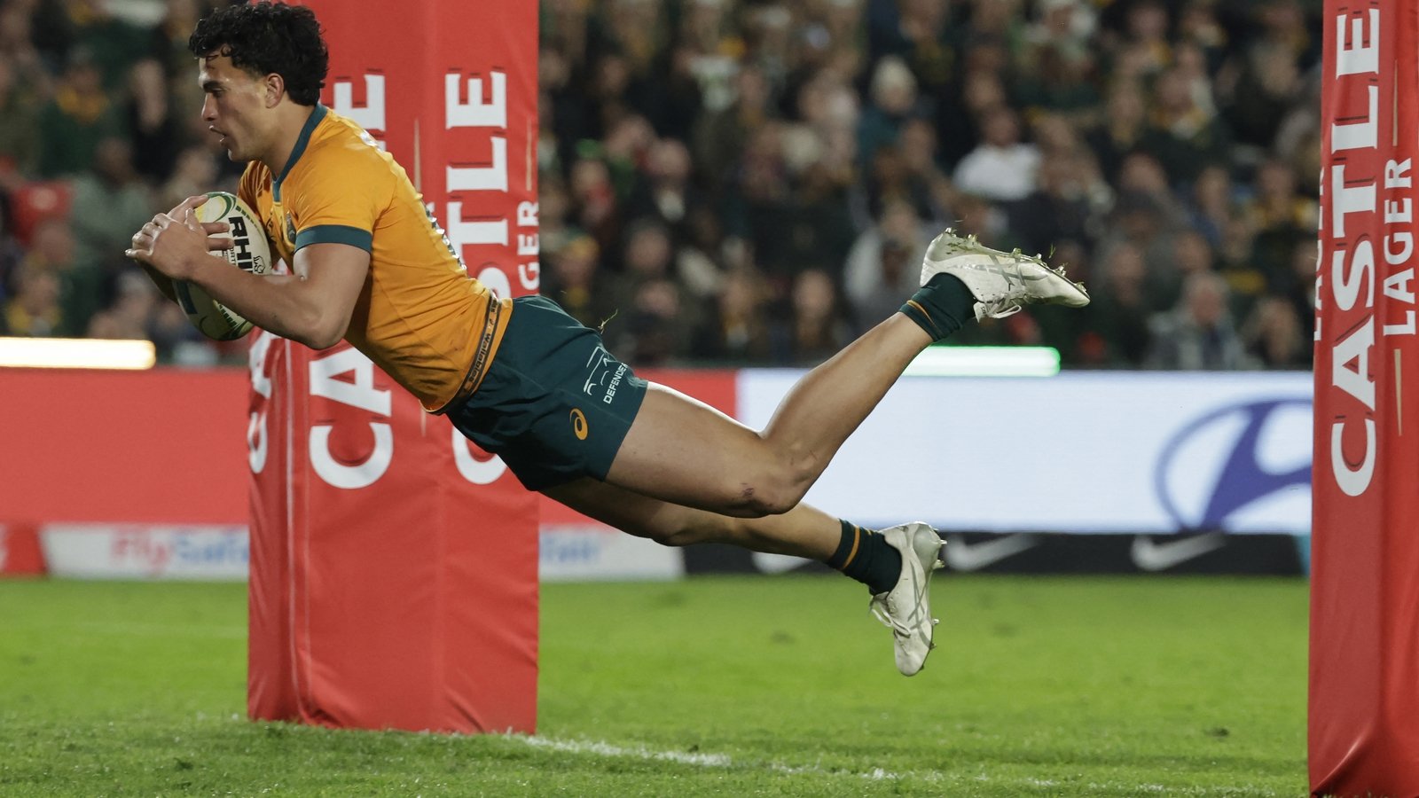 Australia fight back to stun South Africa at Ellis Park