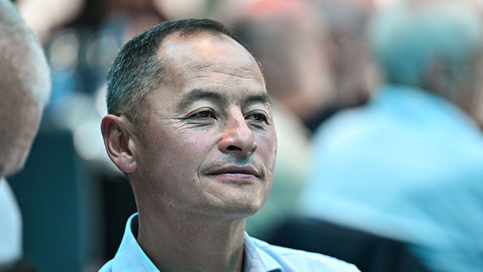 Management issue must be 'bottomed out'