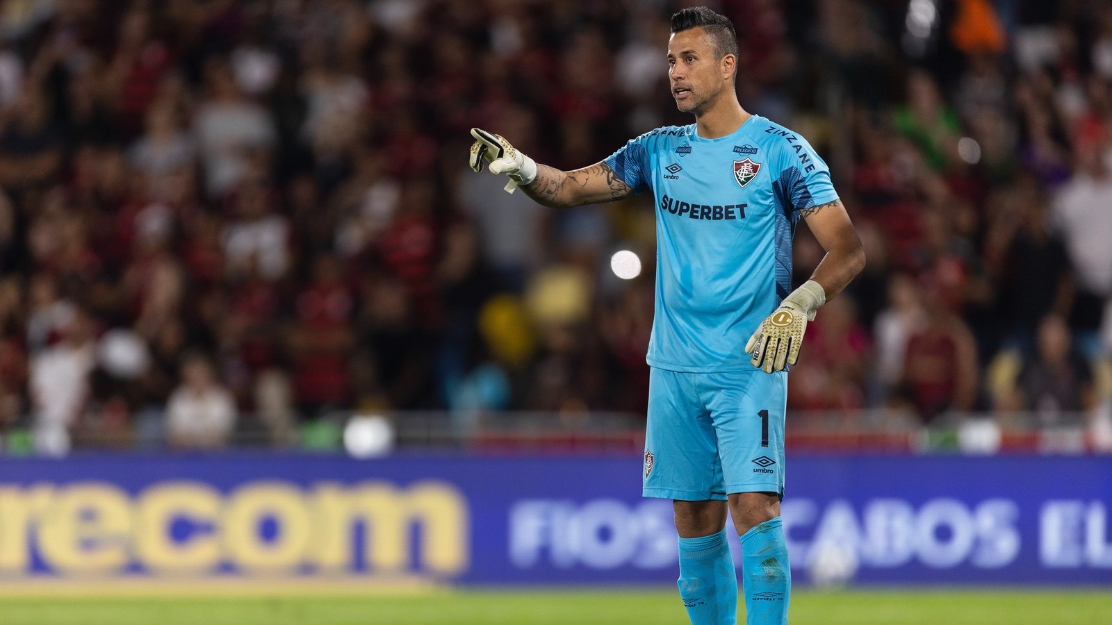 Brazilian keeper Fabio sets record for most appearances