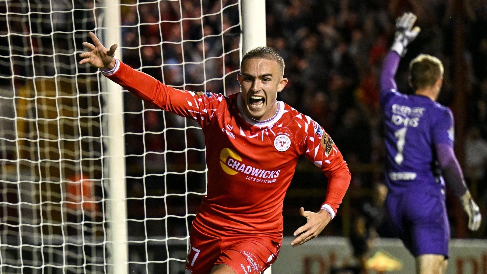 Shels beat 10-man Linfield in pulsating Tolka clash