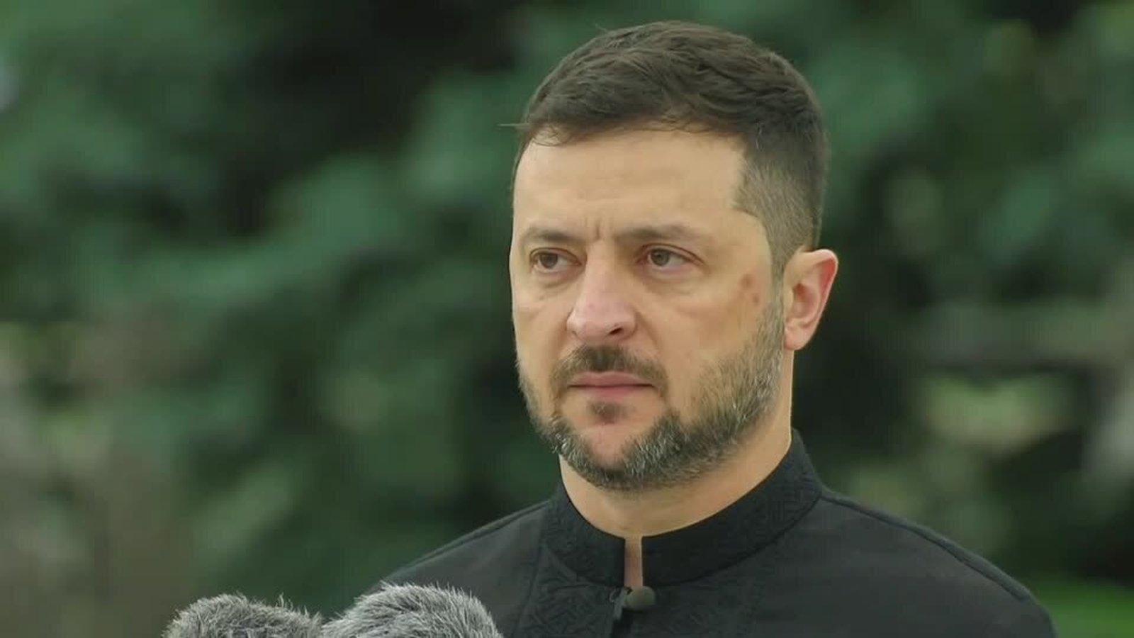 'We will not gift our land to occupier', says Zelensky
