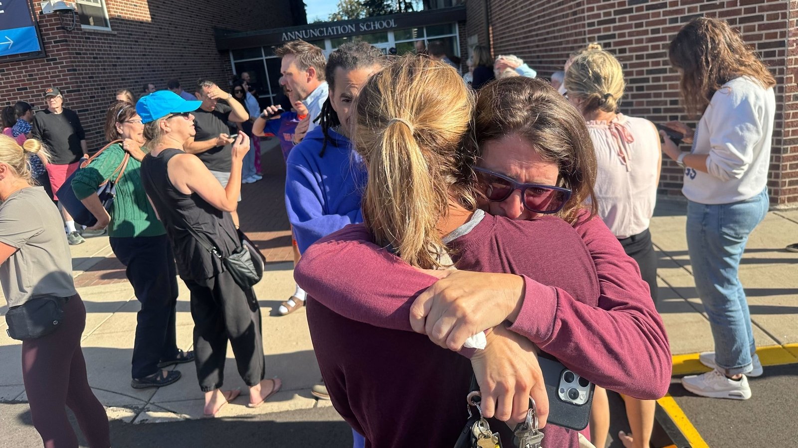 Three killed, including suspect, in US school shooting