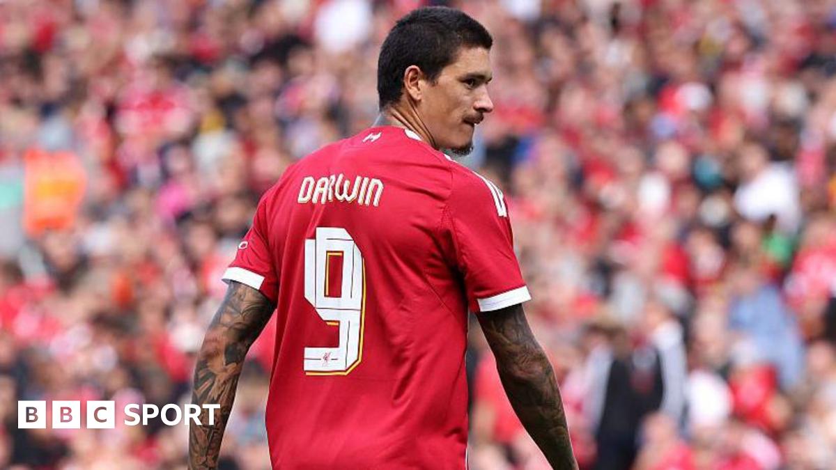 BBC Sport's FPL experts in one image