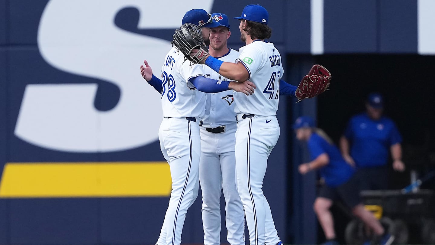 Blue Jays’ Outfield Accomplishes Impressive First-Ever Offensive Feat in Modern Era
