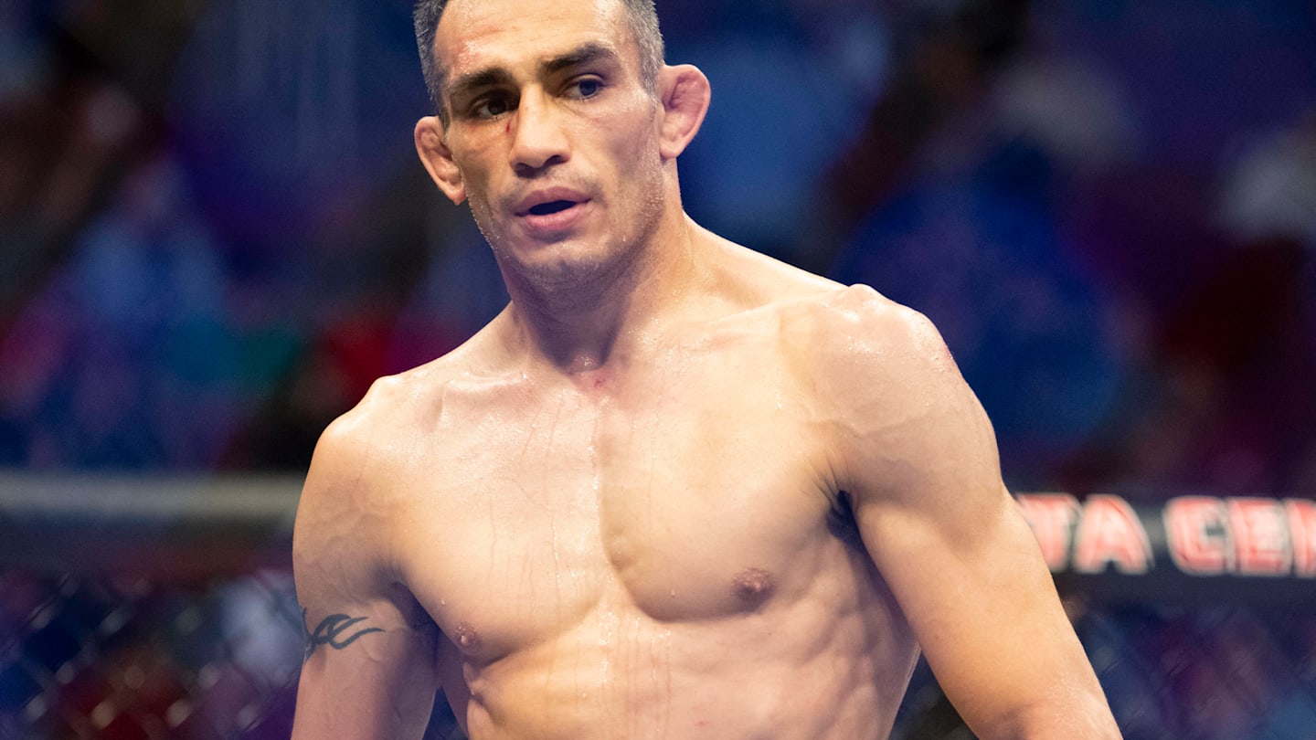 Fans react after Tony Ferguson knocks Salt Papi out at Misfits 22