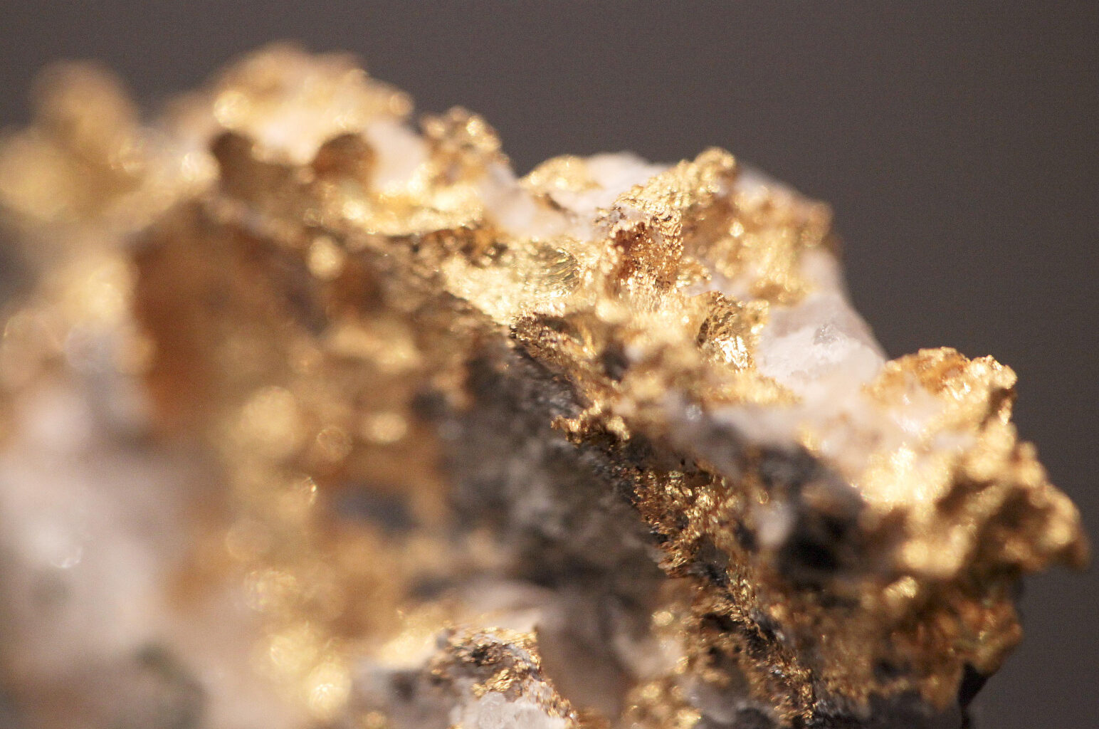 New Mine to Create Over 700 Jobs, Boost Province’s GDP by $2.1 Billion