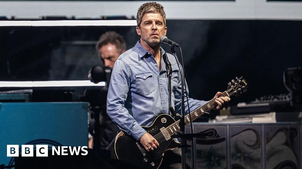 Oasis blown away by comeback, Noel Gallagher says