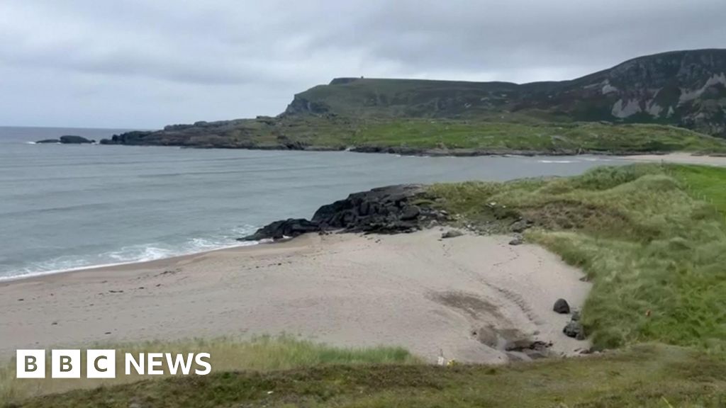 Swimmer dies after getting into difficulty in County Donegal