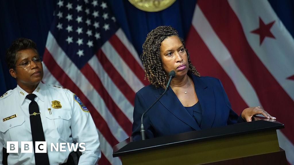 Pam Bondi names DEA administrator as 'emergency' DC police chief