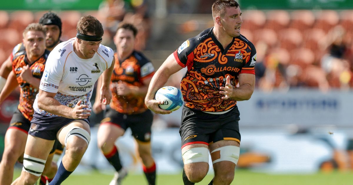 Scott Robertson explains selection 'tweak' in All Blacks pack