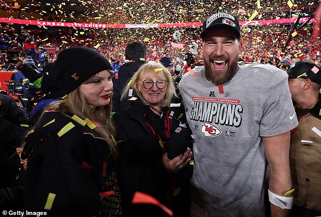 Kelce and Swift pictured with Donna Kelce after the Chiefs beat Buffalo Bills back in January
