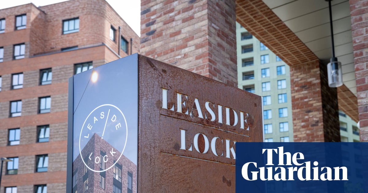 ‘Do not buy these flats’: residents warn about unbearable heat inside London new-builds | Extreme heat