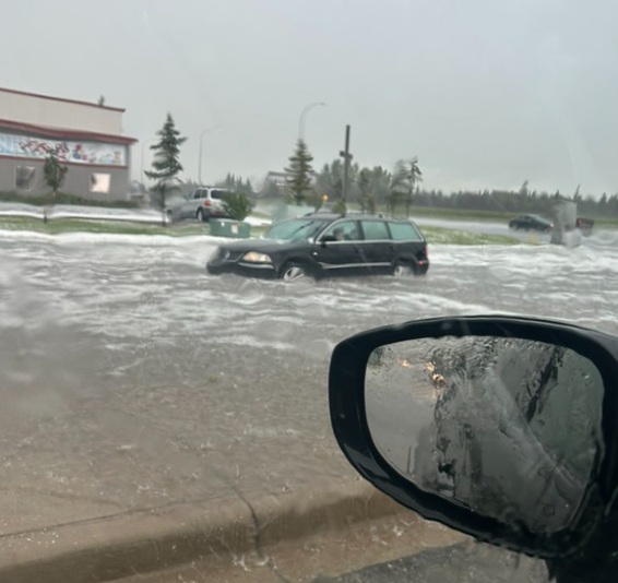 Fast-moving storm leaves its mark on Airdrie - DiscoverAirdrie.com