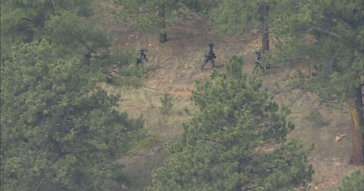Colorado park ranger stabbed at Staunton State Park; residents in lockdown as police search for suspect