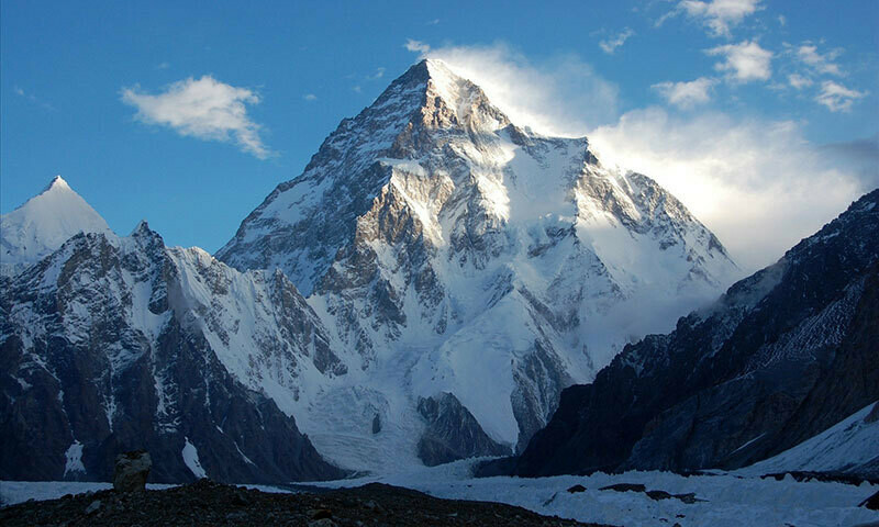 Body of Chinese mountaineer recovered, brought to Skardu - Pakistan