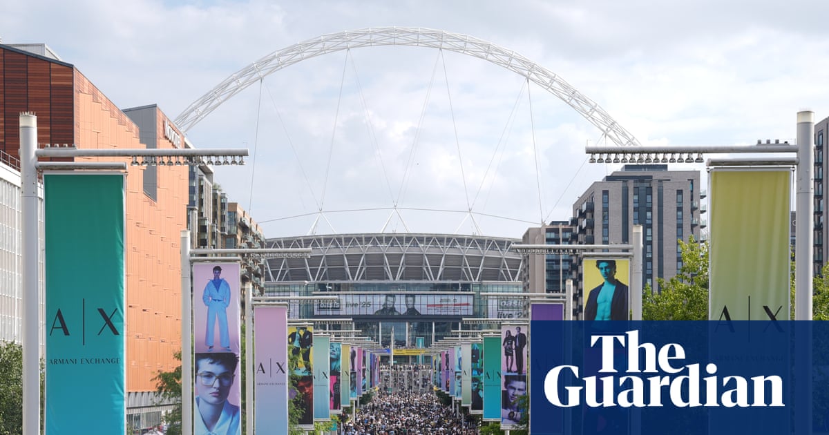 Oasis ‘shocked and saddened’ after fan dies in fall at Wembley concert | Oasis