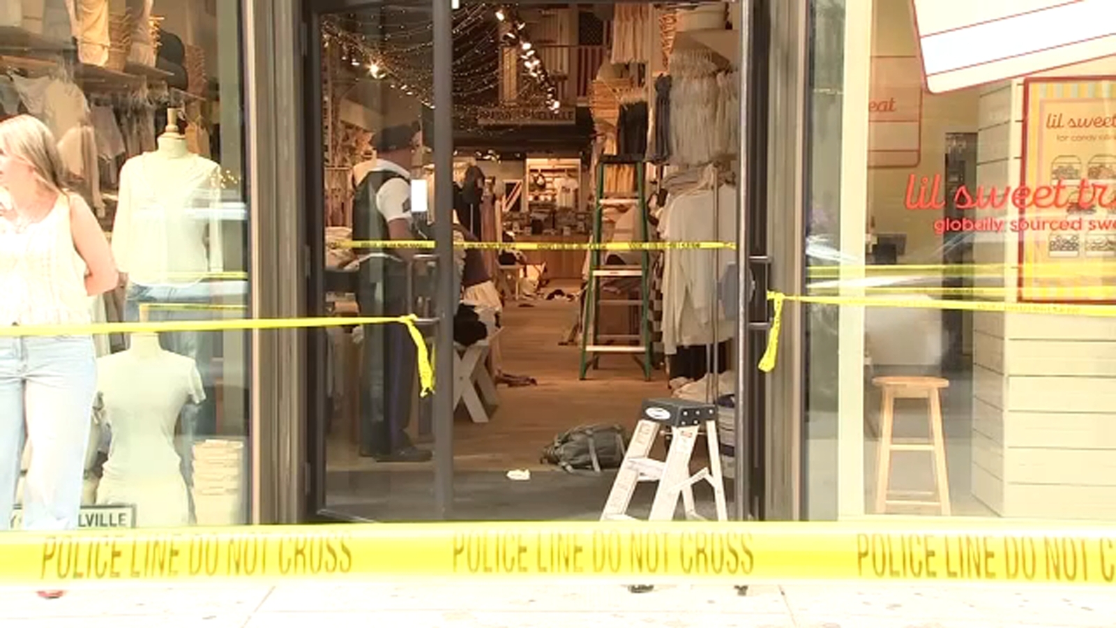 Shot fired during robbery at Brandy Melville store in Center City Philadelphia