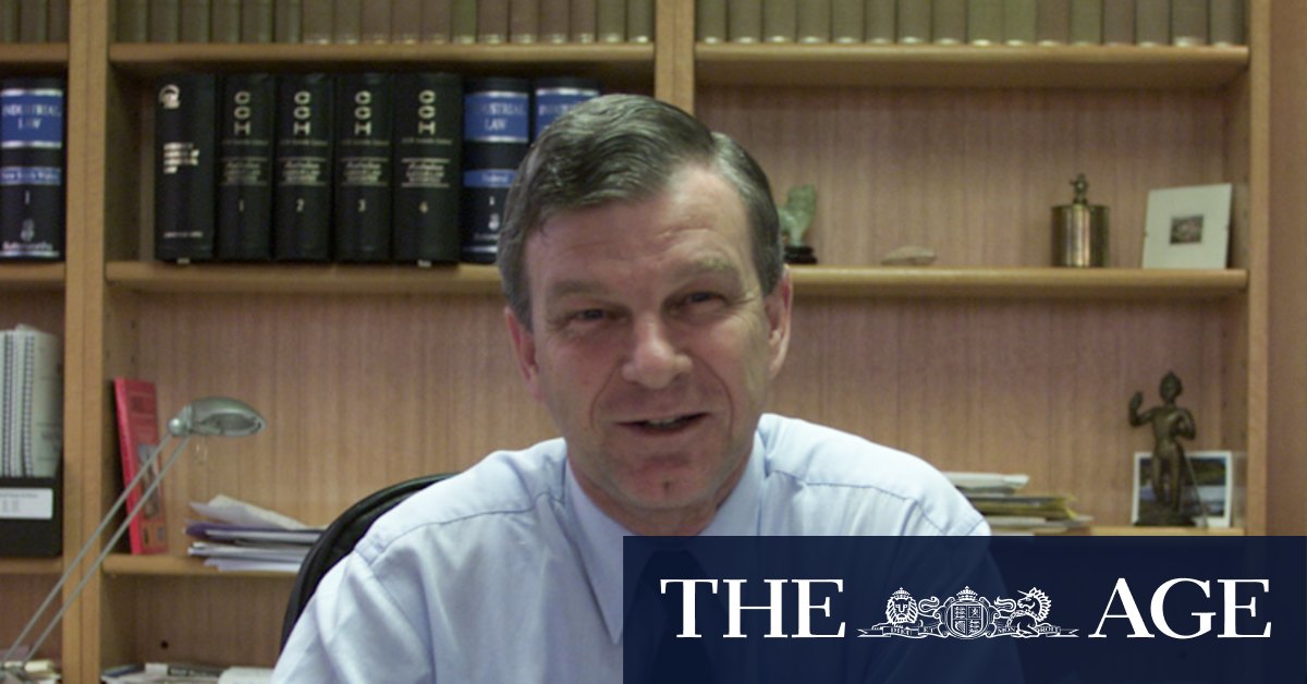 Monash University lecturer Alan Boulton allowed to travel overseas despite child abuse material charges