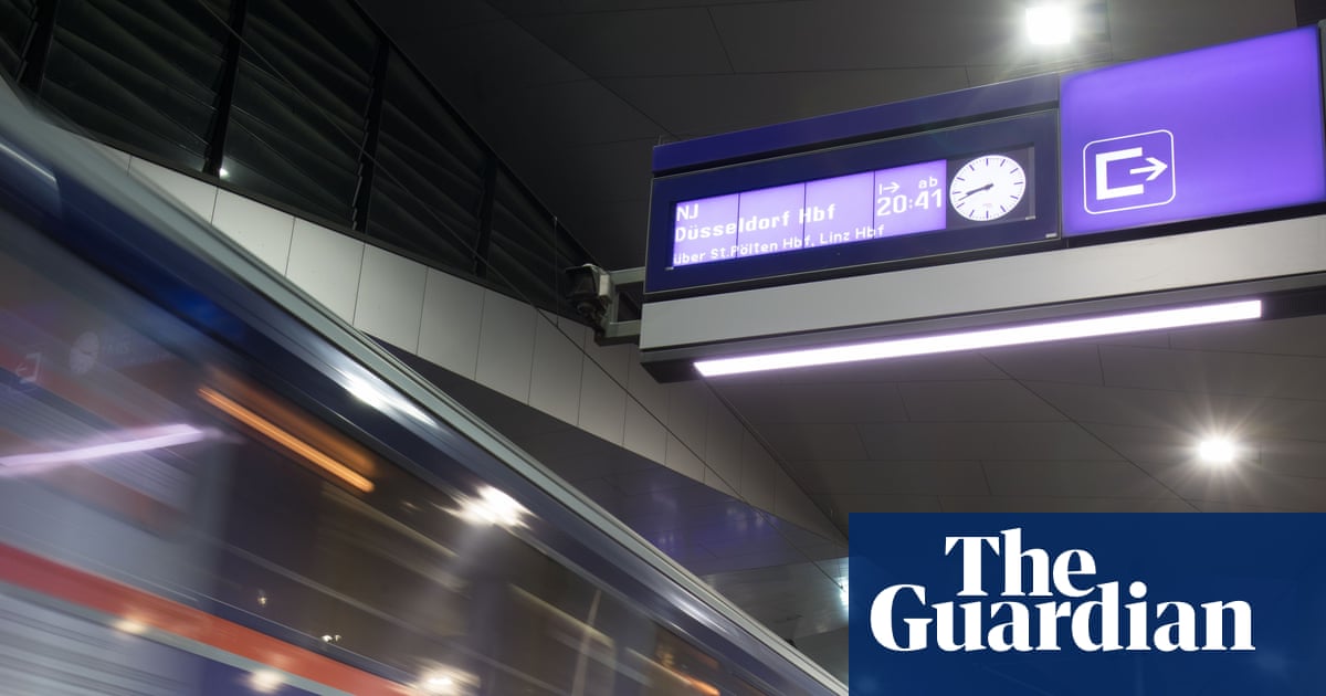 Man survives after clinging to high-speed Austrian train after getting off to have a cigarette | Austria