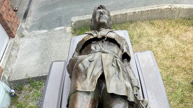 Amelia Earhart statue found in pieces near Heart's Content