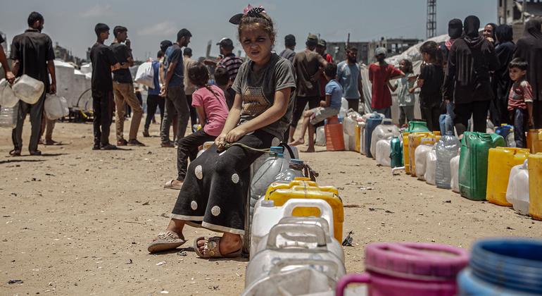 Hunger and a heatwave plague the Gaza Strip