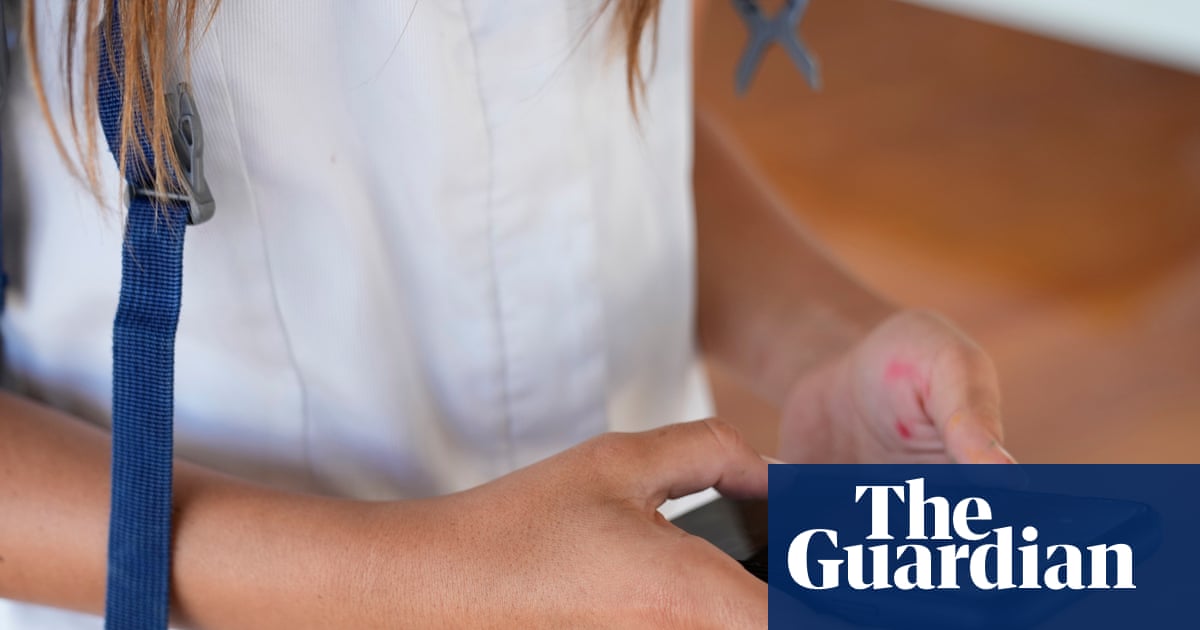 Key stakeholders in Australia’s social media age assurance trial frozen out amid media leaks and resignations | Social media