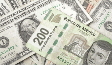 Mexican Peso Strengthens Ahead of Banxico Minutes
