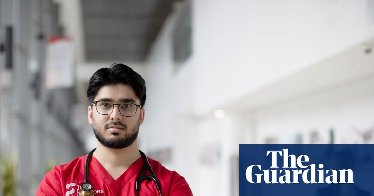 NSW Health trying to ‘gag’ frontline workers from posting online, union warns | Health