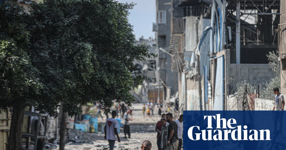 ‘No place is safe’: families flee Gaza City as Israel vows to press on with offensive | Israel-Gaza war