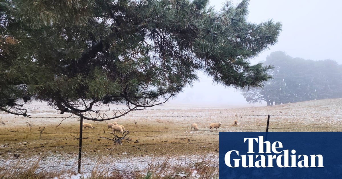 Snow flurries forecast across four states as cold weather fronts push through Australia’s south-east | Australia weather