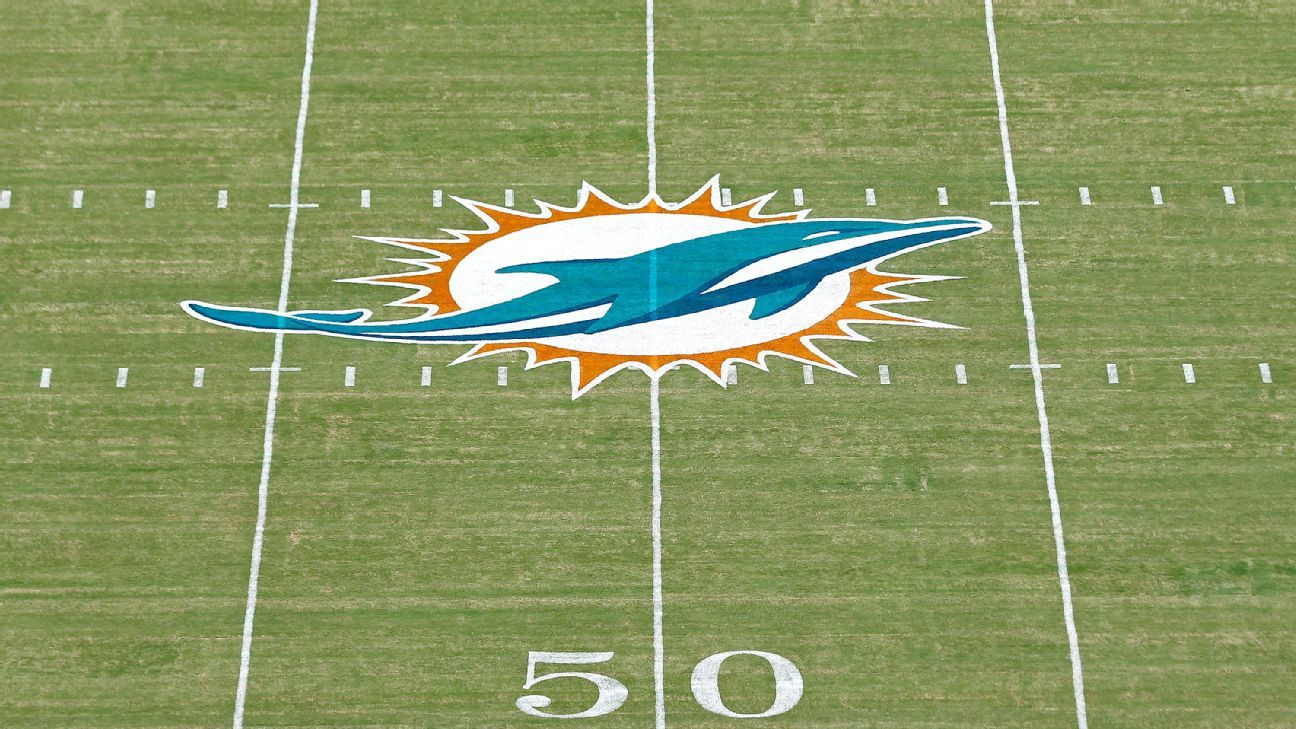 Dolphins OLB coach Ryan Crow arrested on battery charge