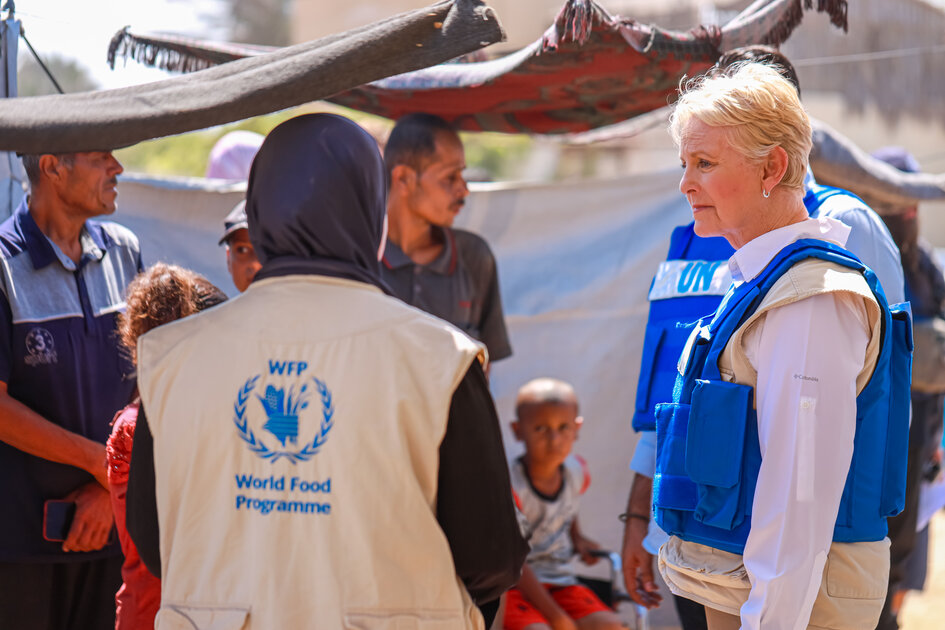 WFP chief visits Palestine and Israel, calls for immediate surge of aid into Gaza and safe access to reach the most vulnerable families