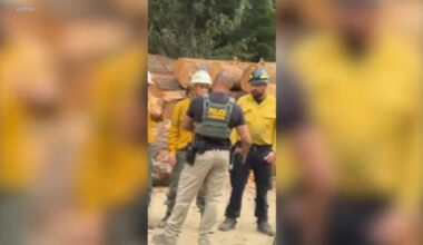 Border Patrol arrests 2 firefighters battling Bear Gulch Fire in Washington state