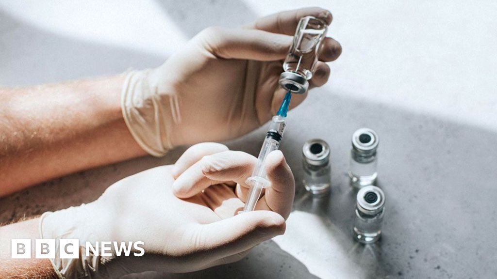 Government turns to TikTokers to advise on cosmetic surgery abroad