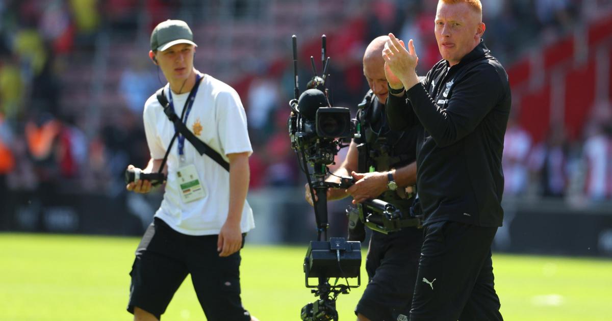 Southampton manager Still reacts to 'crazy' win over Wrexham