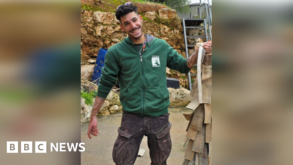 Jerusalem zoo worker killed by leopard