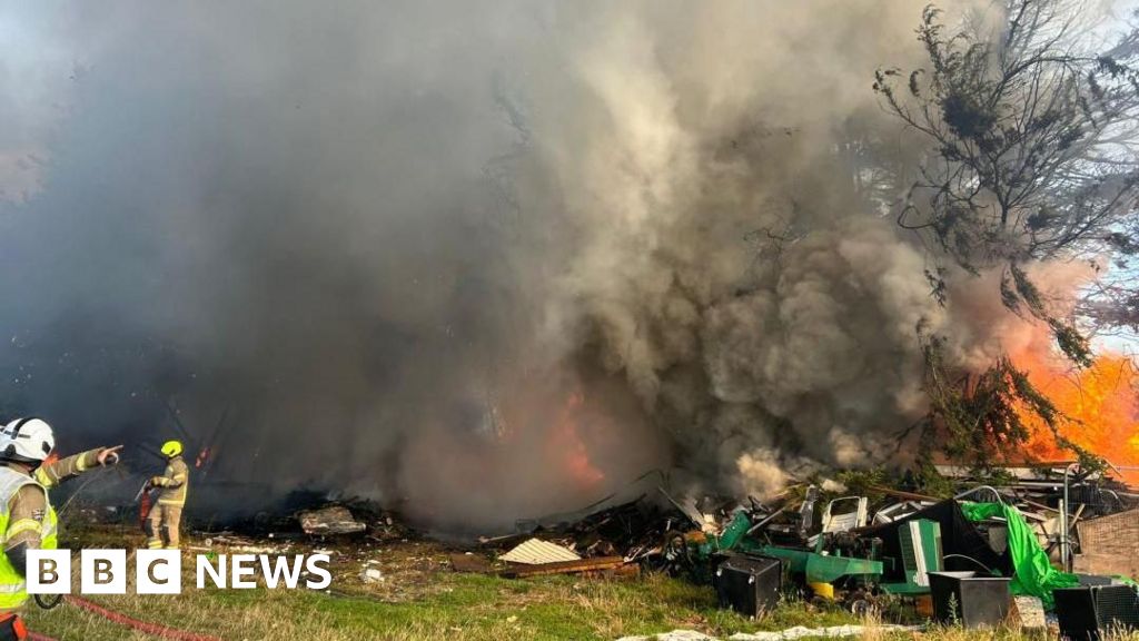 Outbuilding blaze in Southend spreads to rubbish pile and trees