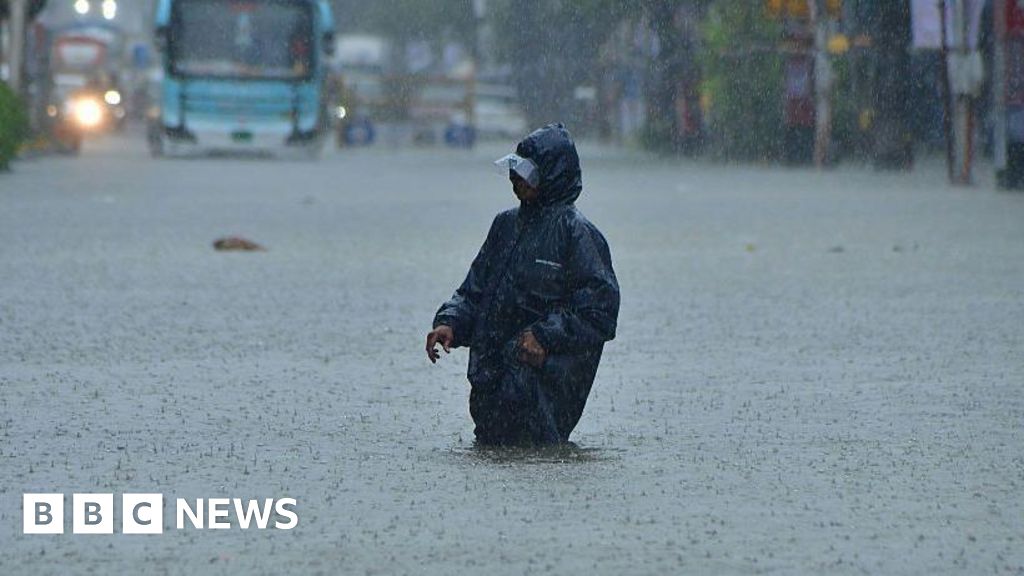 Heavy rain paralyses life in India's financial capital
