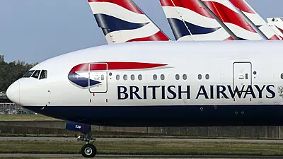 Pilot Suspended For Allegedly Leaving Cockpit Door Open During Flight