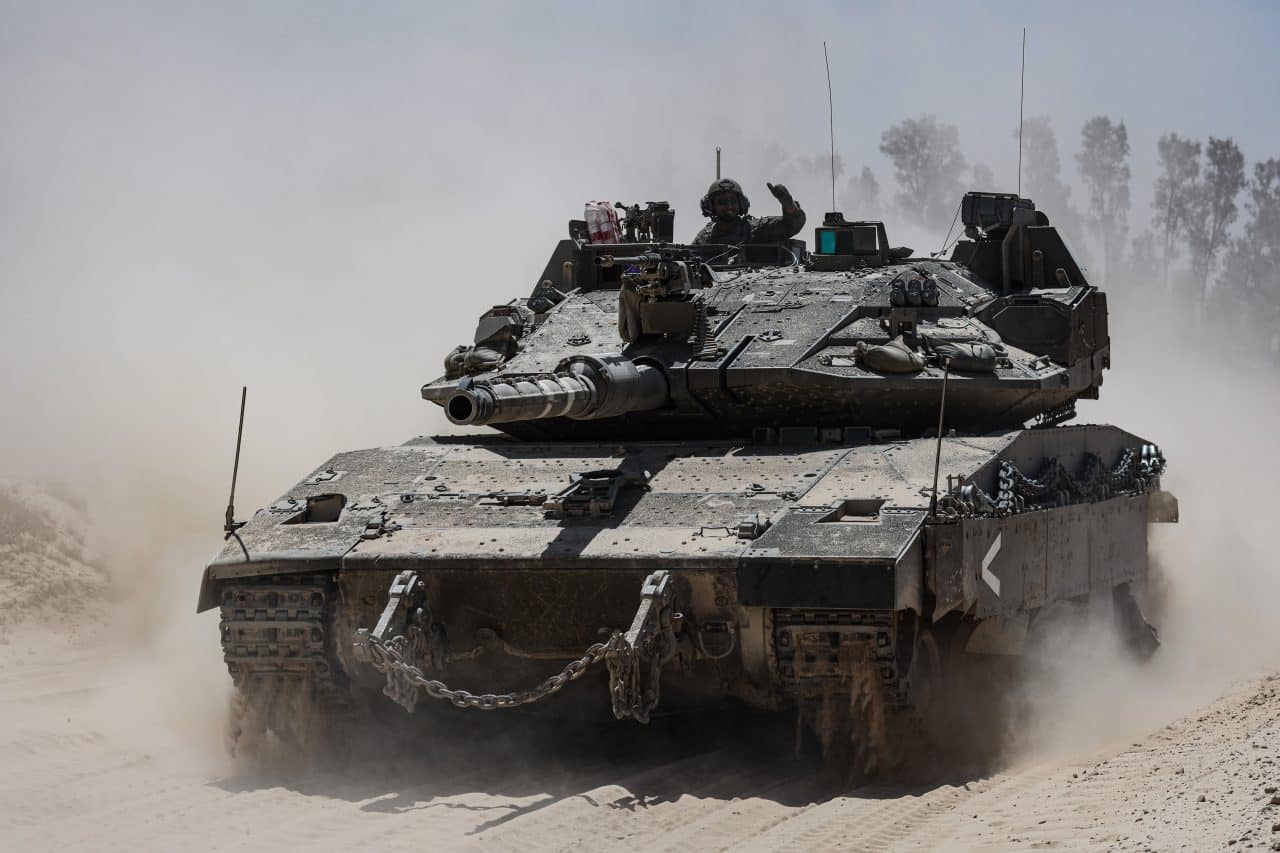 Israeli army tank deploys near the Gaza border, May 20, 2025. (Photo: © Saeed Qaq/ZUMA Press Wire/ZUMA Wire/APA Images)