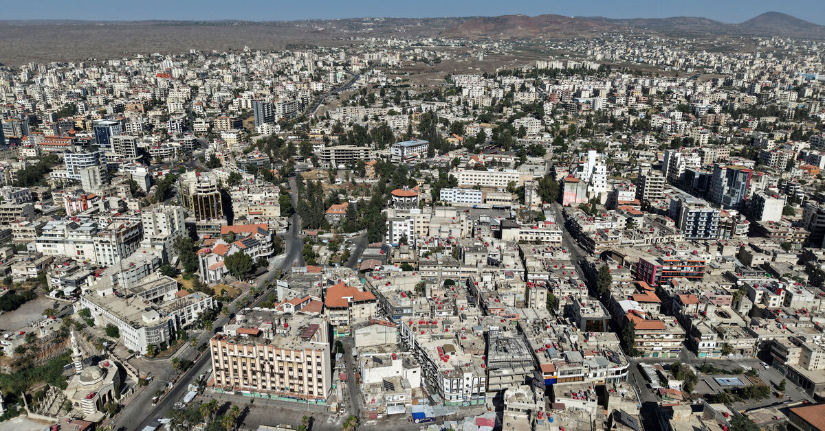 Armed groups attack security force personnel in Syria's Sweida, killing one, state TV reports