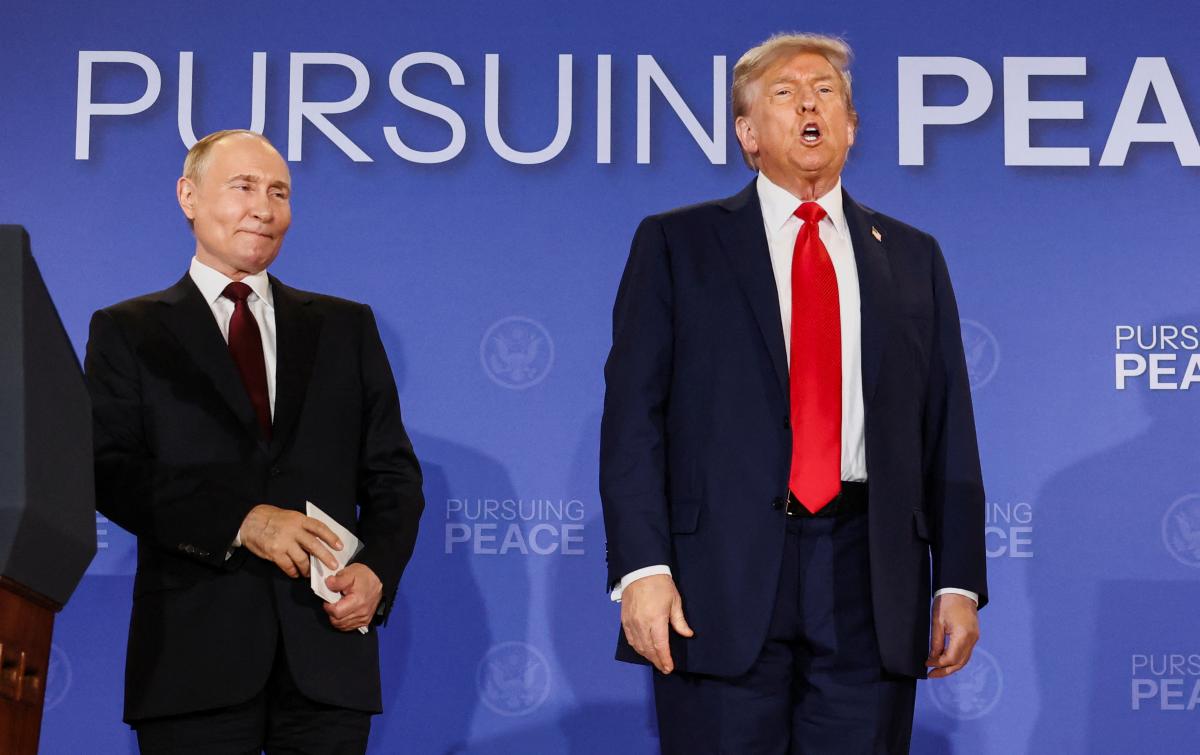 Trump tells Zelenskiy Putin wants more of Ukraine